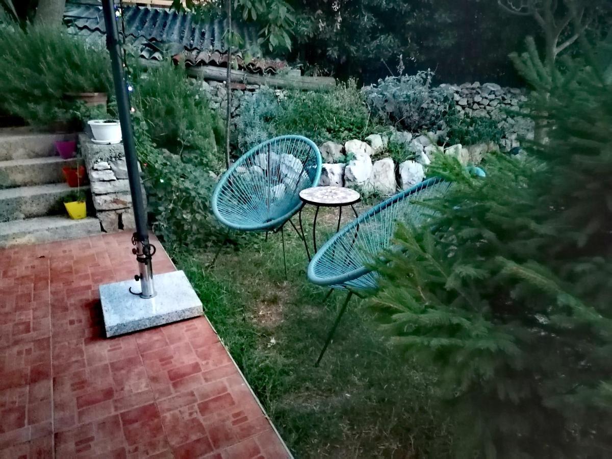 Dairos Apartment Mali Lošinj Exterior foto
