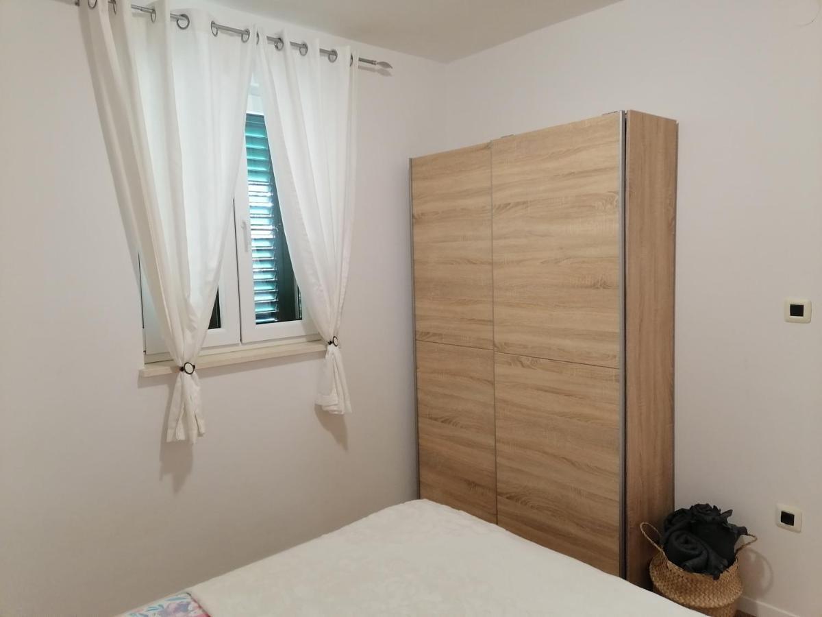 Dairos Apartment Mali Lošinj Exterior foto